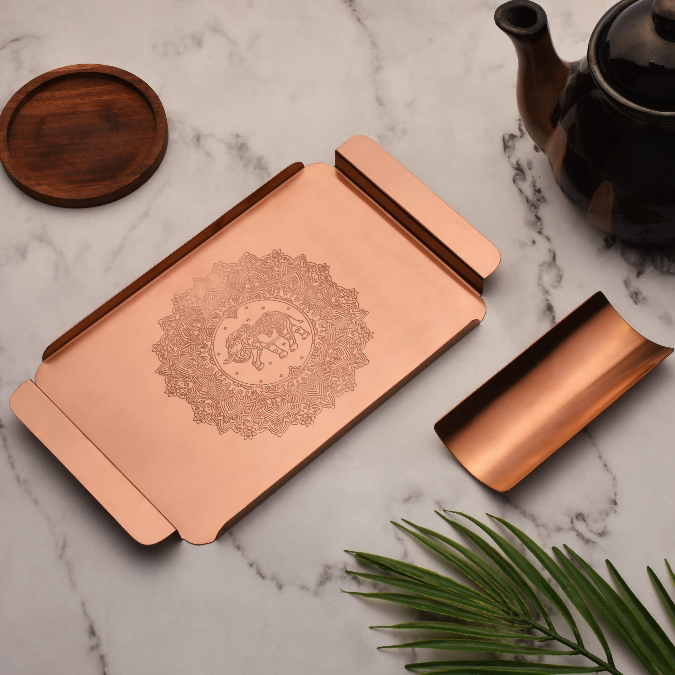 SS Elephant Welcome Tray with Towel Tray